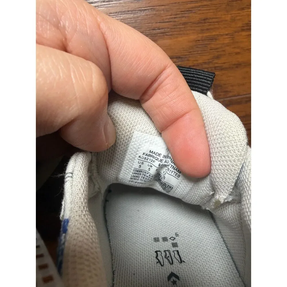 Converse wore mark